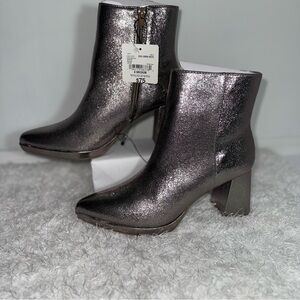 Worthington Women's Silver Metallic Block Heel Ankle Boots Size 8 Medium